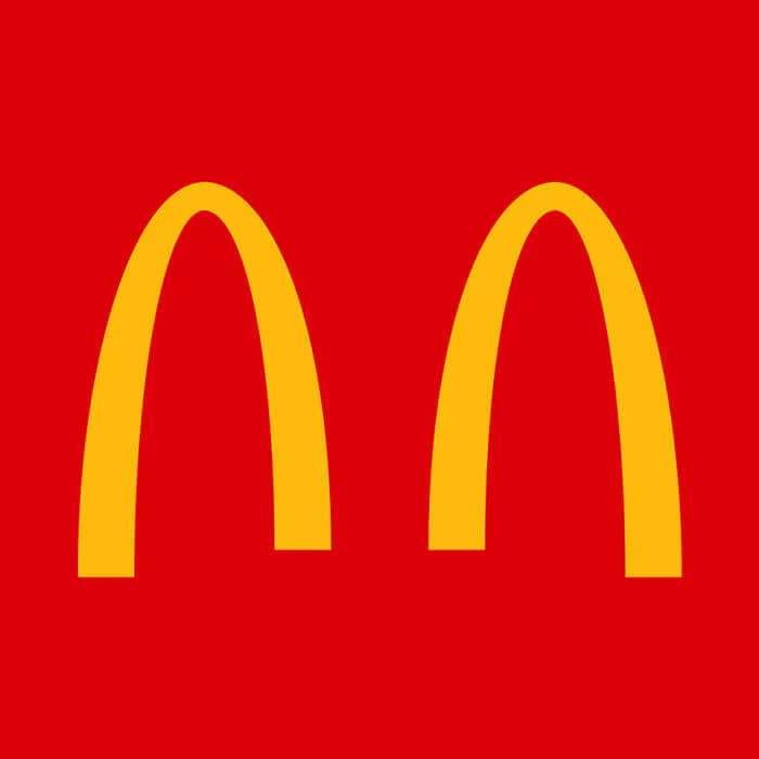 Brands creating social distancing logos in times of the pandemic 2 mcdonald's-brazil-social-distancing-logo