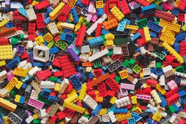 Toy Business Ideas to Start Your Entrepreneurial Journey in India 11 xavi cabrera kn UmDZQDjM unsplash